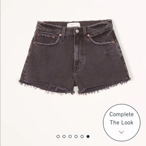 Abercrombie Curve Love High Rise Mom Shorts Black 27